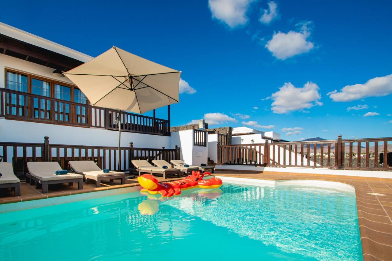 Villa Vista Rey - 6 Bedroom - Heated Pool - Amazing Views - Pool Table - Vista Lobos - Playa Blanca Eksteriør bilde